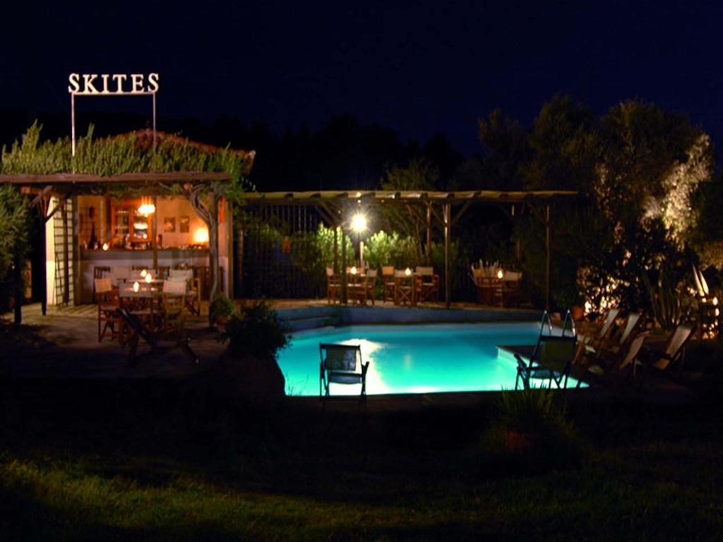 Skites Hotel Bungalows أُرانّوبولي المظهر الخارجي الصورة